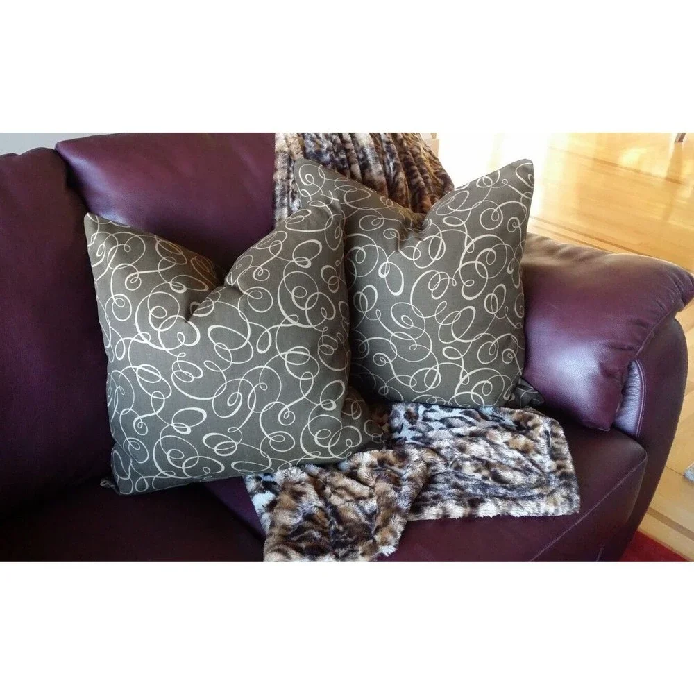 Mill Creek Throw Pillow Covers Brown Geometric Swirls 20x20‎ Zippered Pair NEW